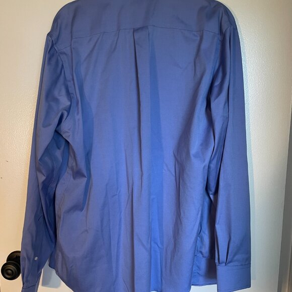 17 36 Croft and Barrow All Cotton/Non-Iron Blue Button Down - Picture 6 of 6